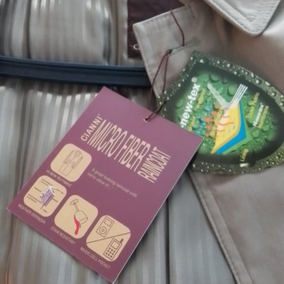 Tan Trench coat size 46 reg new with tags rain and wind proof - Picture 3 of 5